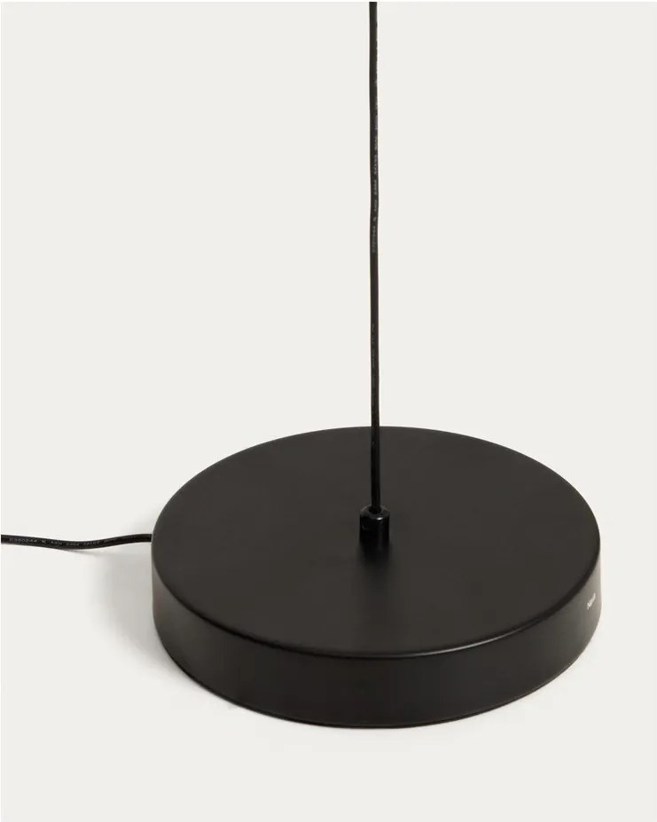 Čierna LED stojacia lampa (výška 300 cm) Bow – Kave Home