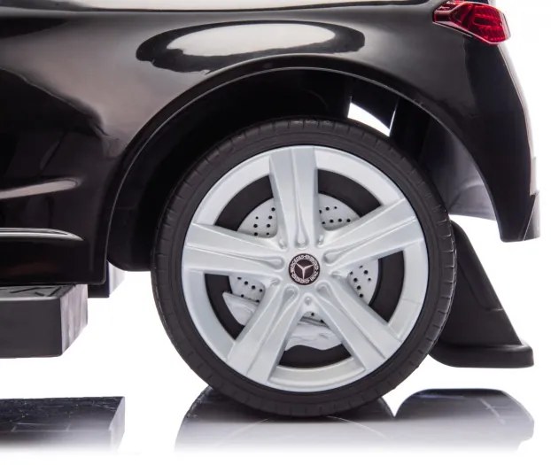 Odrážadlo MERCEDES C-Class čierne