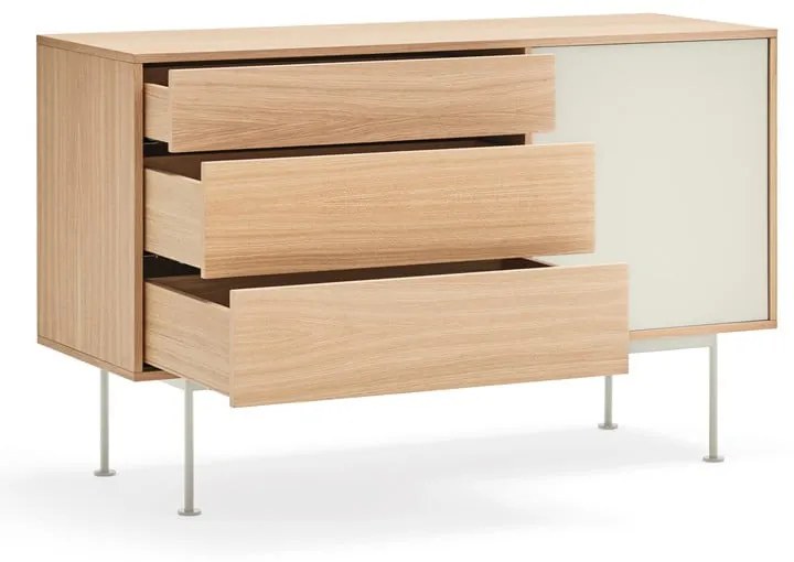 Krémovobiela komoda v dubovom dekore Teulat Yoko, šírka 128 cm