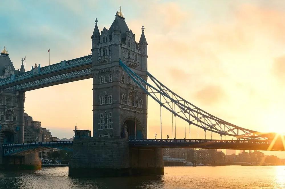 Fototapeta Tower Bridge v Londýne - 375x250