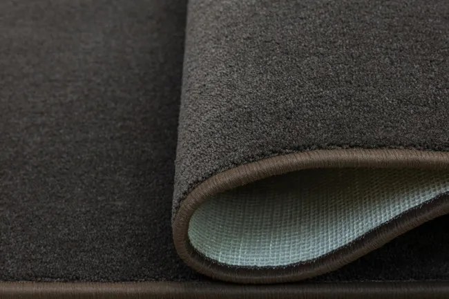 Metrážny koberec MAGIC 95 tmavohnedý