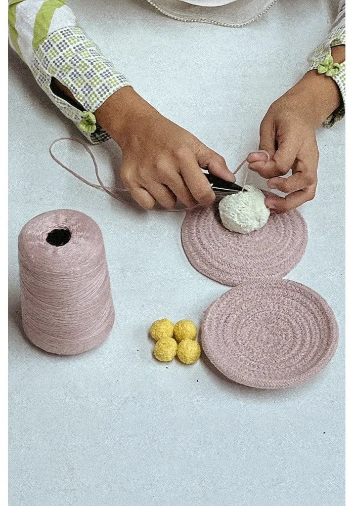 Béžový bavlnený detský hrací koberec ø150 cm Solar System – Lorena Canals