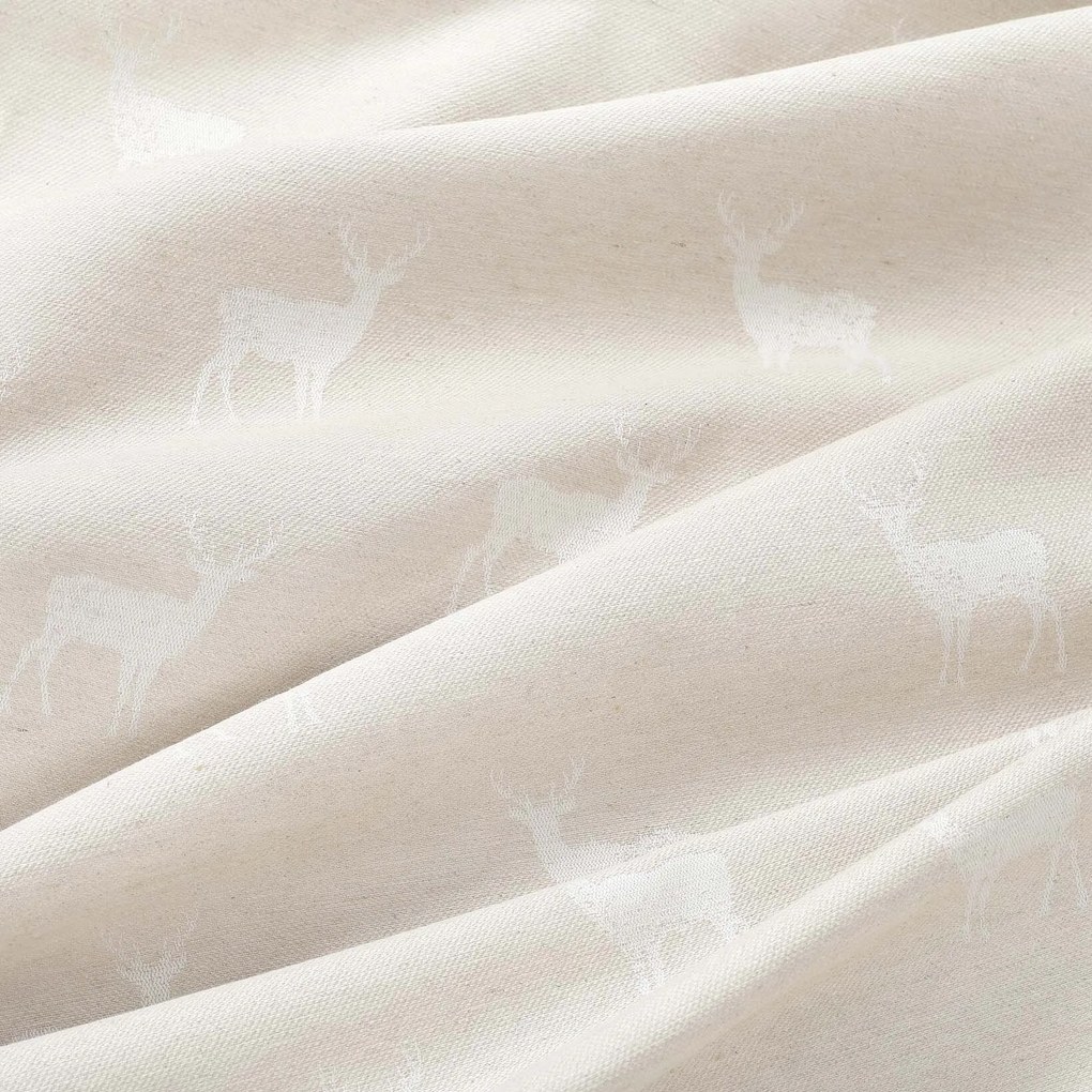 Goldea vianočný okrúhly obrus natura – jeleňe na režnej Ø 270 cm