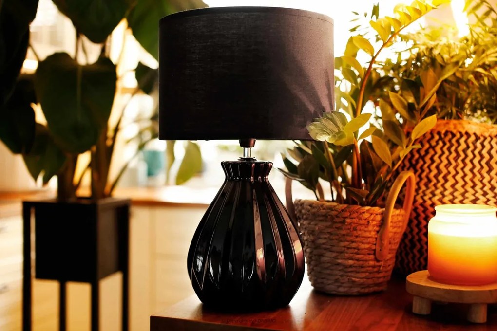 Stolní lampa FABO černá