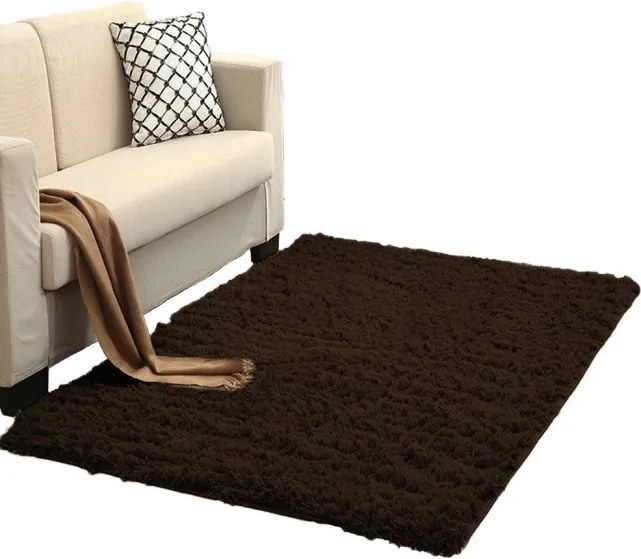 Protišmykový koberec SHAGGY tmavohnedý