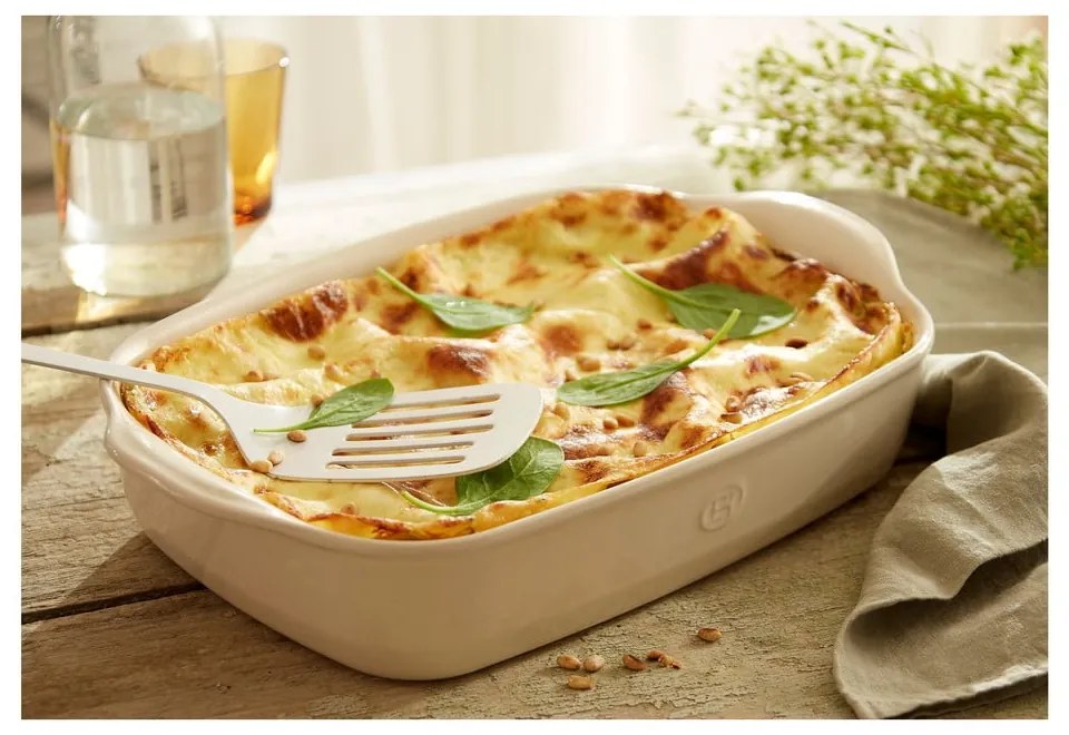 Krémová keramická obdĺžniková zapekacia misa Emile Henry Ultime, 36,5 × 23,5 cm