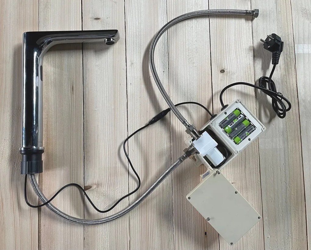 CREAVIT CREAVIT, Stojánková senzorová batéria vysoká 230V AC / 6V DC (4xAA), chróm, BT.ES6500