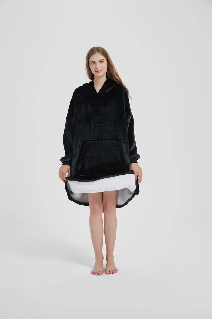 Deka s rukávmi HOODIE čierna