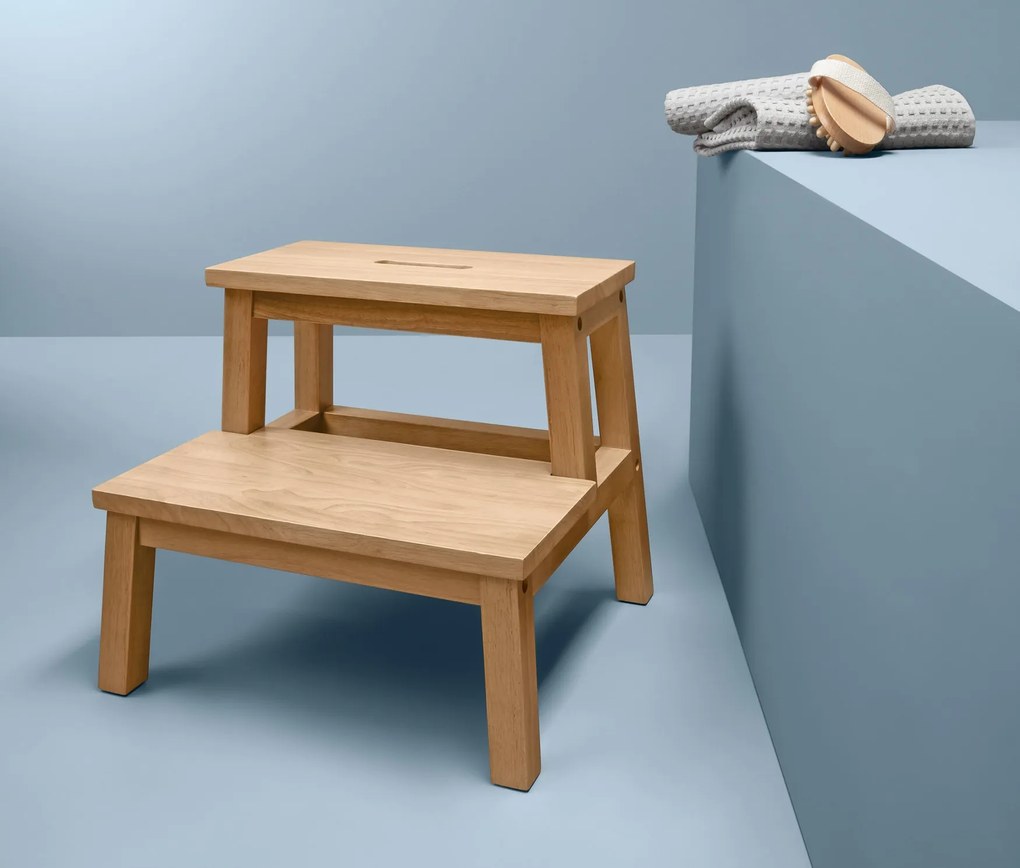 Sklopný schodík, kaučukové drevo