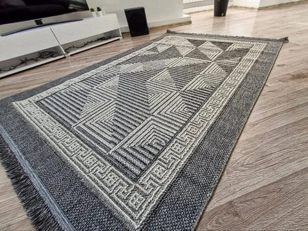 Koberec Boho 874-S sivý s geometrickým kockovaným vzorom Rozmer: 80x150 cm