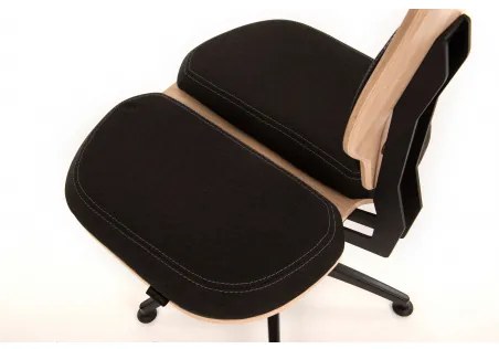 NESEDA Standard pracovná stolička Čierna