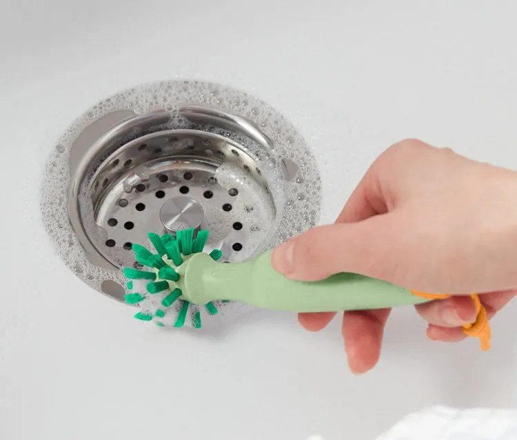 Univerzálna čistiaca kefa