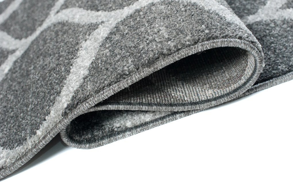 TA Koberec E665A TMAVOSIVÉ SARI BSF Rozmer: 80x250 cm