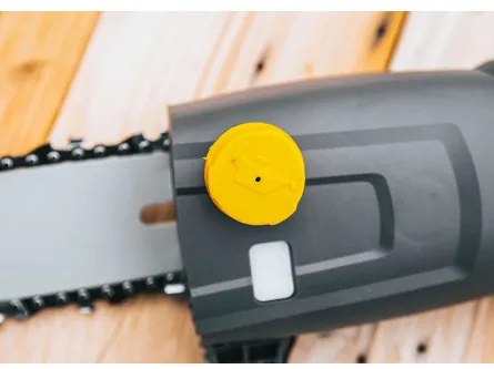 Elektrická reťazová píla na vysúvači Powermat PM-EPW-1000 | 1000W | teleskop 240 cm PM0502