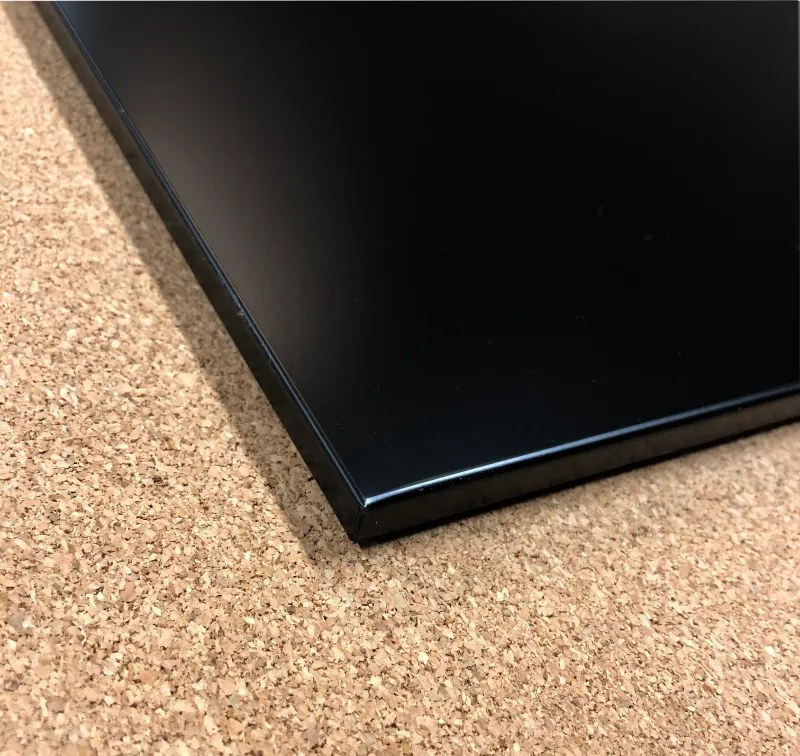 Toptabule.sk BRTCB Bezrámová tabuľa na magnetky ČIERNA 100x40-cm