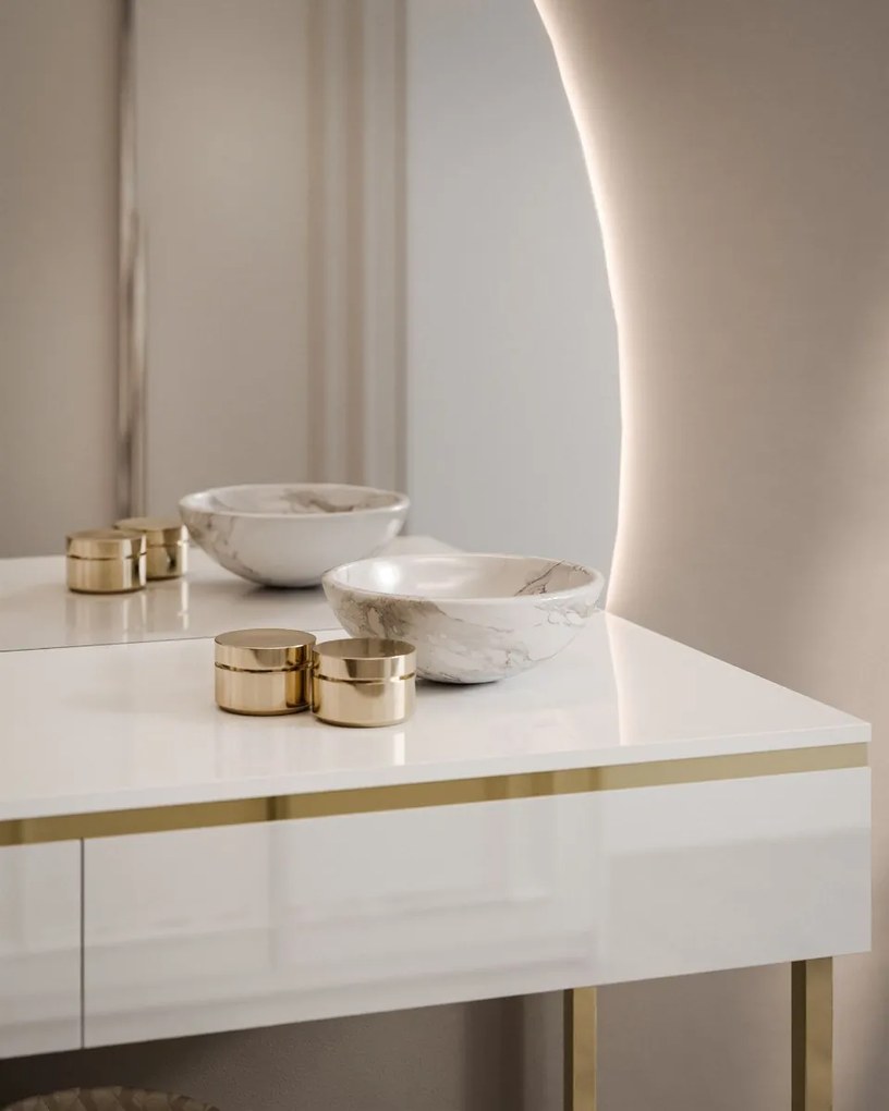 TOALETNÝ STOLÍK NESSIE BIELY LESK PRAVÝ + ZLATÝ PODSTAVEC + ZRKADLO POLMESIAC