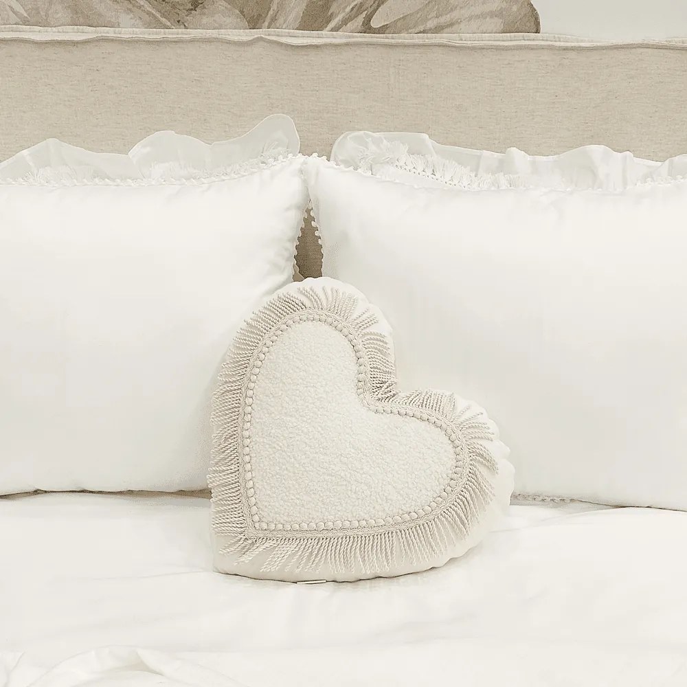 Vankúš srdca Boho vanilka 44cm