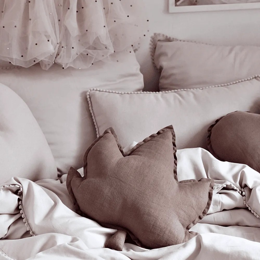 Boho obdĺžnikový vankúš s bublinkami púdrovo ružová 35x60cm