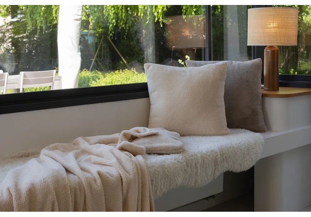 Slonovinová deka z mikroplyšu 150x200 cm Pippa – Tiseco Home Studio