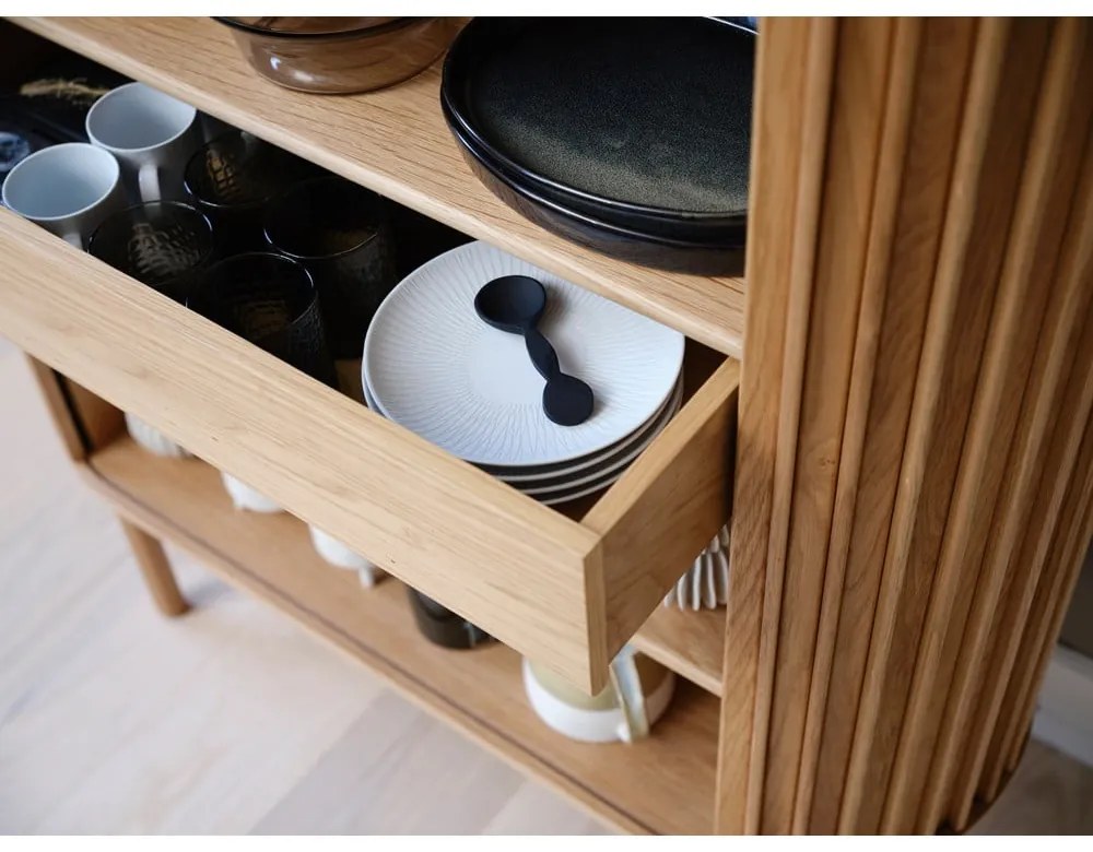 Skrinka v dekore duba v prírodnej farbe 110x125 cm Carno – Unique Furniture