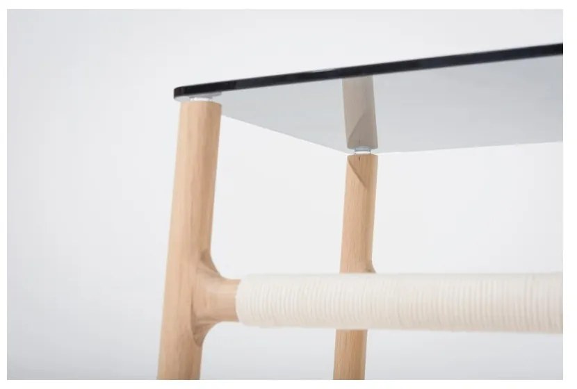 Odkladací stolík z masívneho dubového dreva Gazzda Fawn