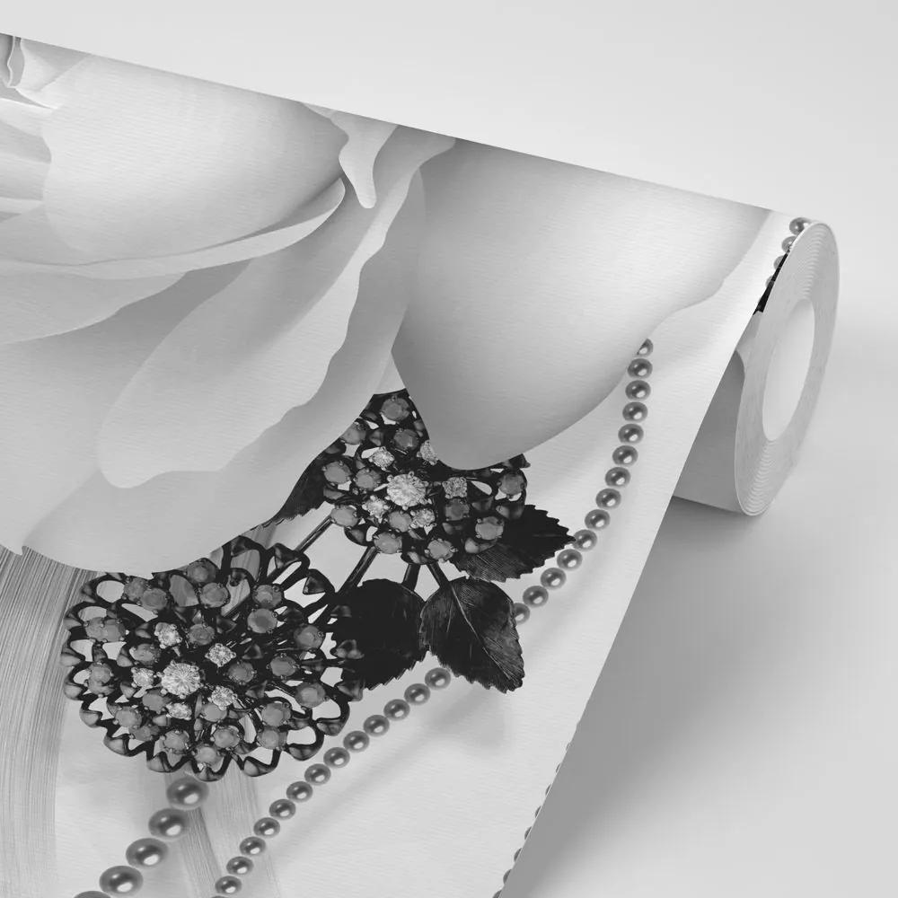 Samolepiaca tapeta čiernobiela pôvabná ruža v elegantnom prevedení