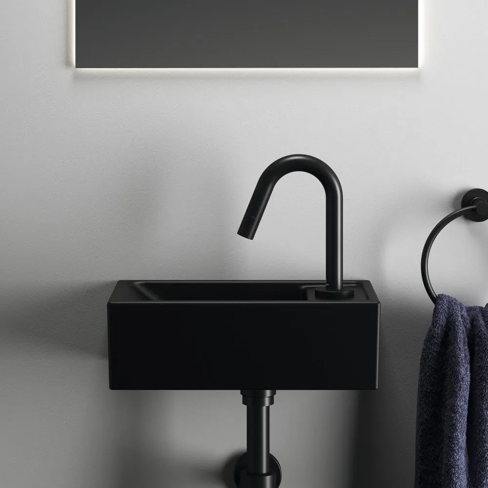 Matne čierne keramické umývadlo 37x21 cm i.Life S – Ideal Standard