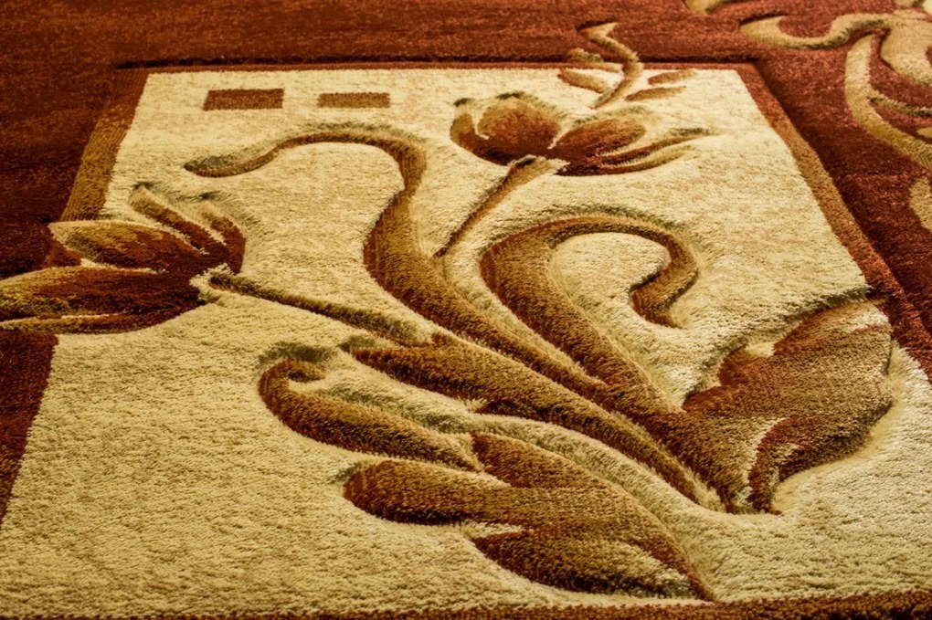 TA Koberec 8301A HNEDÁ ANTOGYA Rozmer: 110x195 cm