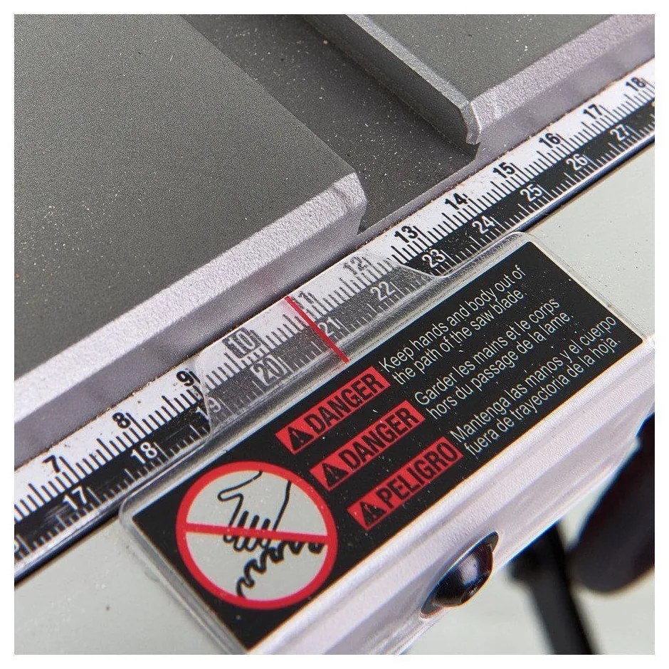 AKU píla stolová - MILWAUKEE M18 FTS210-0; 18 V