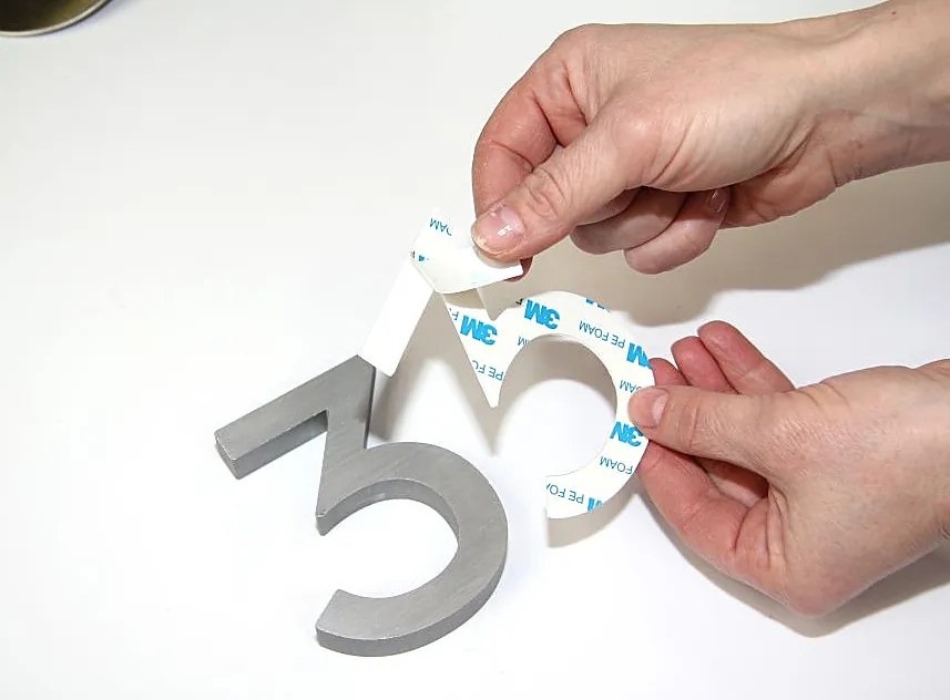 Domové čísla RICHTER 3D RN.100LV (HLINÍK), richter stříbná