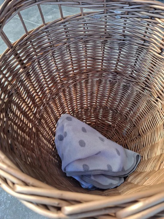HRADIL Prútený kôš na bielizeň okrúhly 40 - 55 cm Rozmery koša: Průměr 40 cm , výška 45 cm