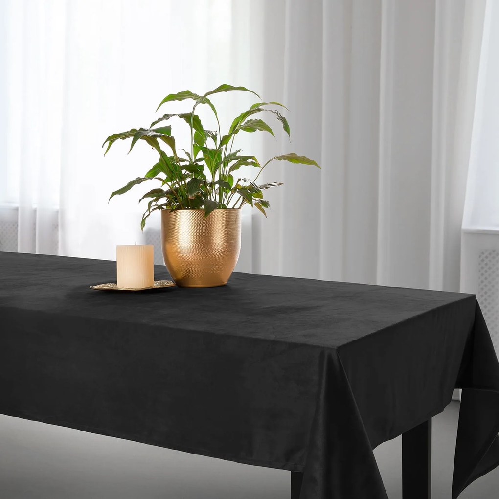 Velúrový obrus SOFT čierny Rozmer: 60x120 cm