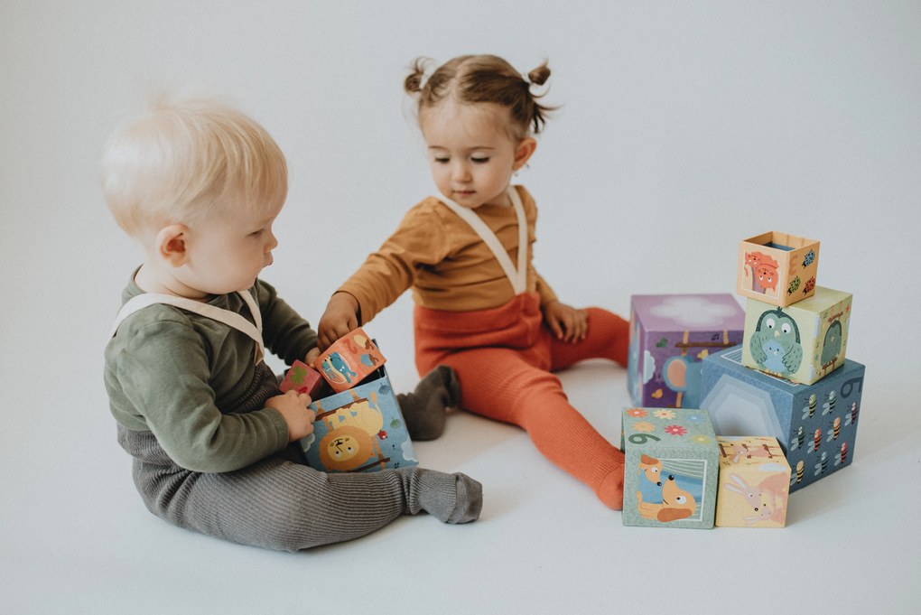 Skladacie kocky - pyramída - mamičky a mláďatká