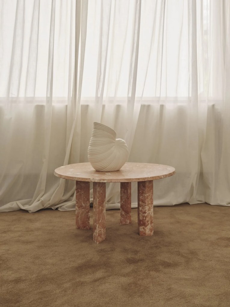 Ferm Living Kameninová váza Shell Pot Off White