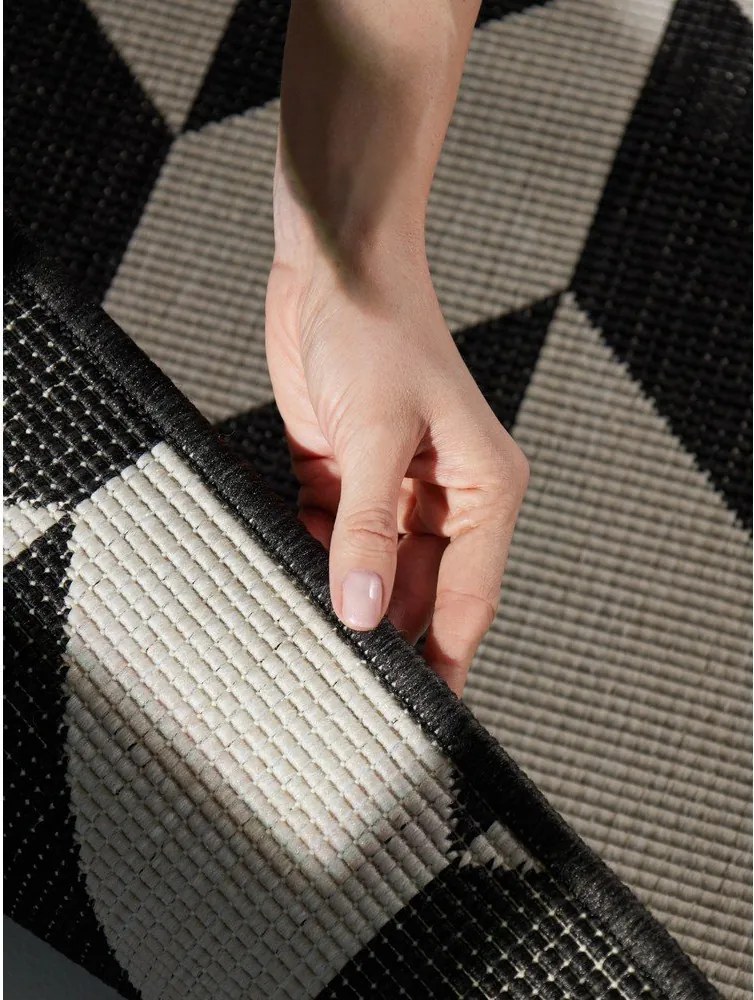 Čierny/krémovobiely vnútorný a vonkajší koberec 120x170 cm Haringey Terrick – Ted Baker