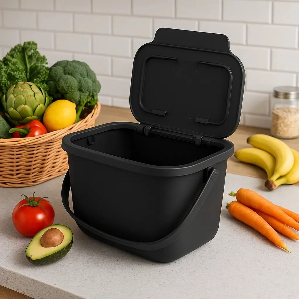 Malý odpadkový kôš ALTOM s výklopným vekom 4,5 l – čierny