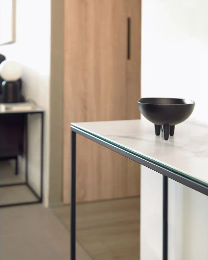 Čierno-biely konzolový stolík s keramickou doskou 30x110 cm Rewena – Kave Home