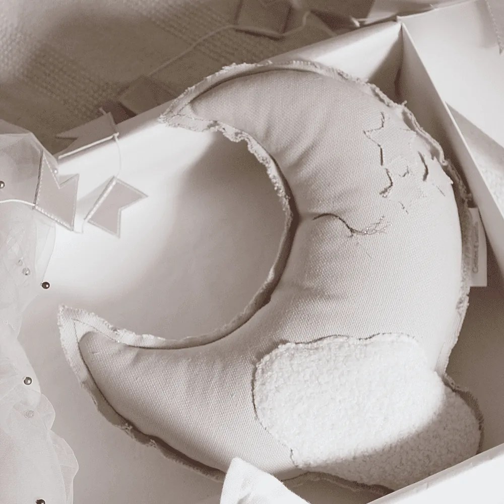 Závesná dekorácia mesiac púdrovo ružová 31x31x10cm