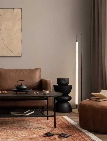 LED čierna stojaca lampa Wetro 28