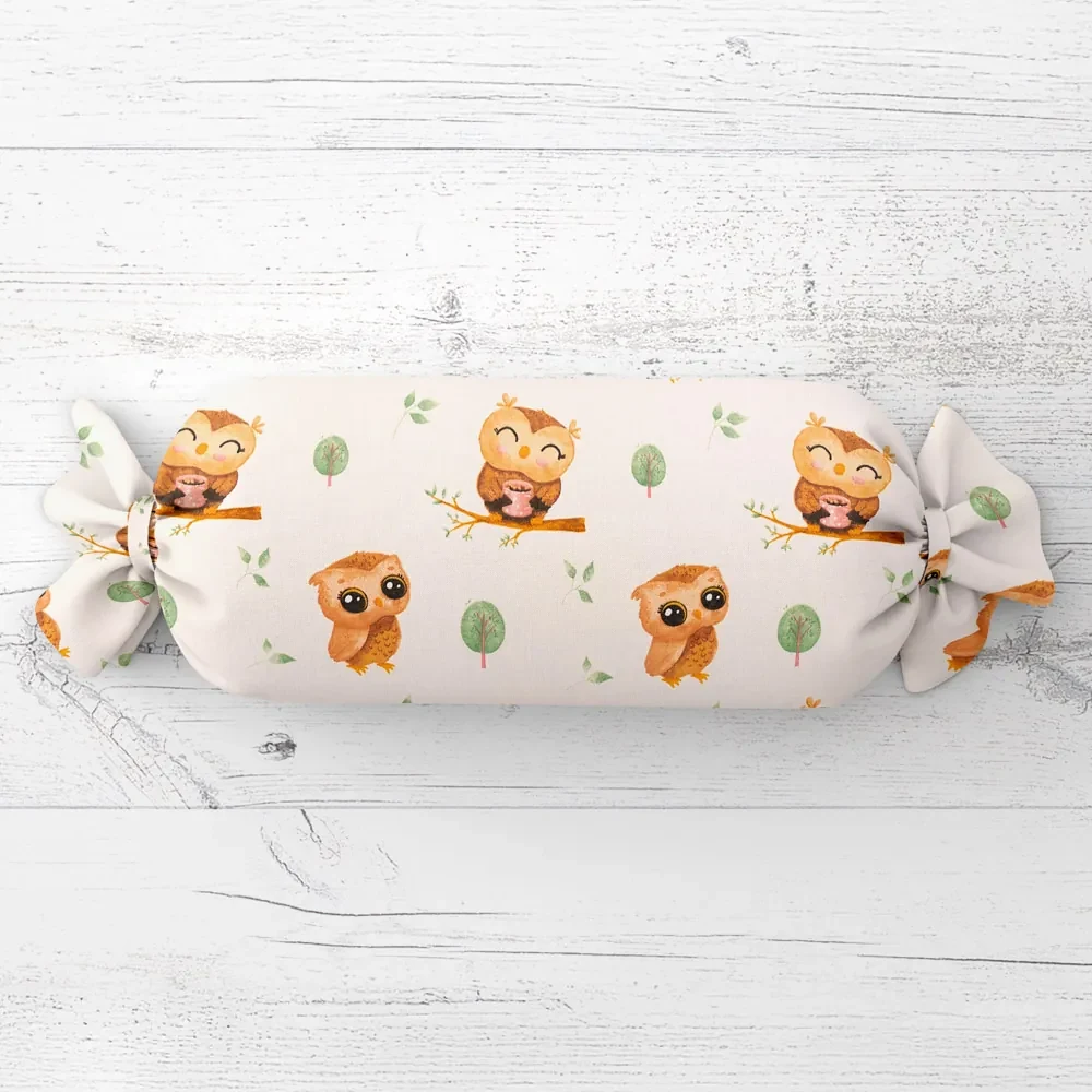 Biante Detský vankúš valec bonbon Sandra SA-616 Sovičky na vetvičkách na bielom 15x80 cm