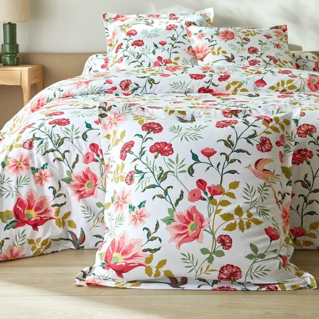 Bavlnená posteľná bielizeň Lola s potlačou kvetín, zn. Colombine (*) Súprava obliečky na vankúš (70x90) a na prikrývku (140x200) v klasických rozmeroch a bez chlopne na zasunutie pod matrac.