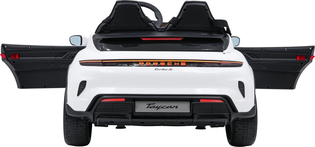 Ramiz Porsche Taycan Turbo S Biele vozidlo