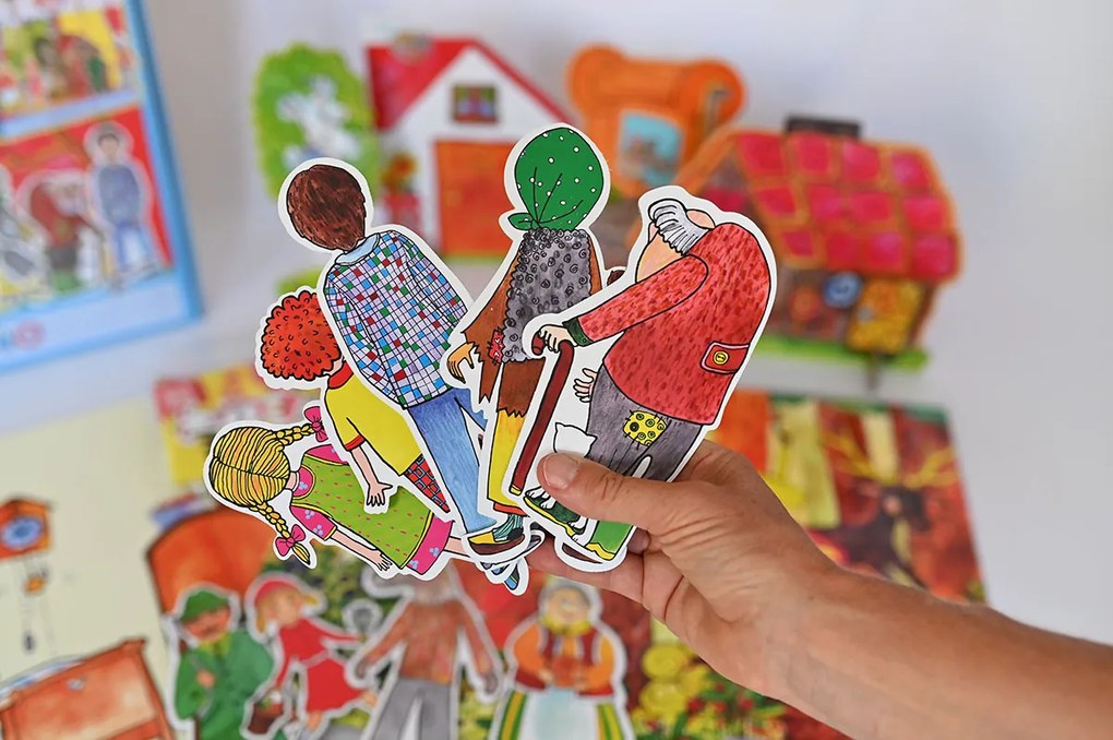 MARIONETINO Bábkové divadlo – Červená Čiapočka a Janko a Marienka (kompletný set, 9 bábok)