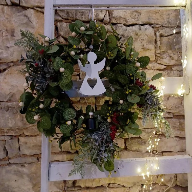 DECOLED Závesná drevená dekorácia, anjel, 12x8 cm so zvončekom 3 cm