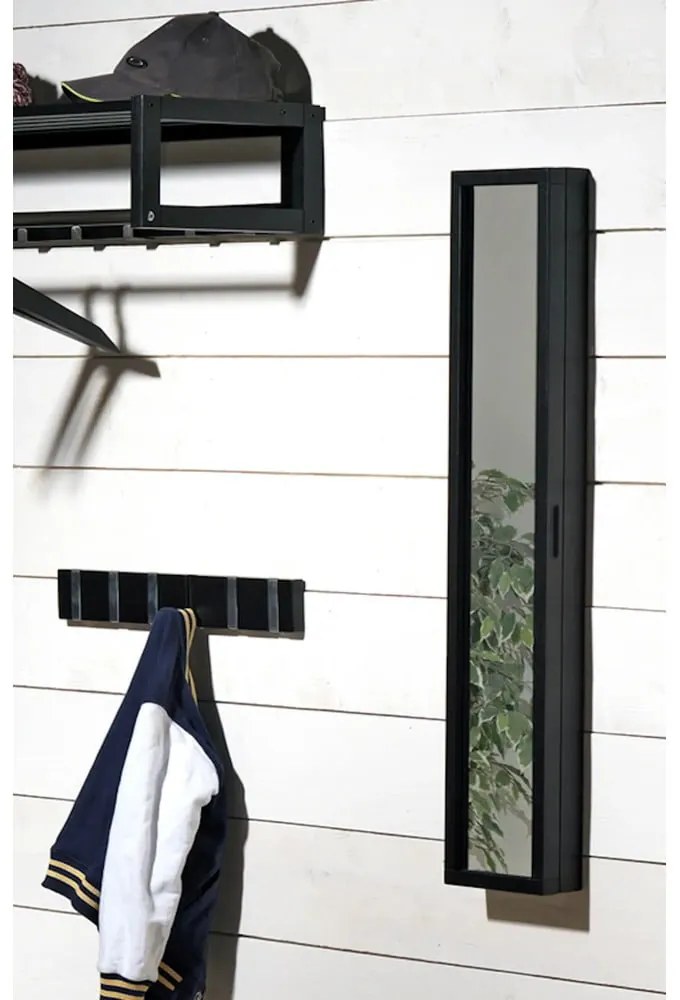 Čierny nástenný vešiak z dubového dreva Confetti – Rowico