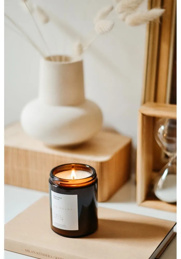 Vonná sójová sviečka doba horenia 40 h Slavic Edition: #09 Library – Perfumed Prague