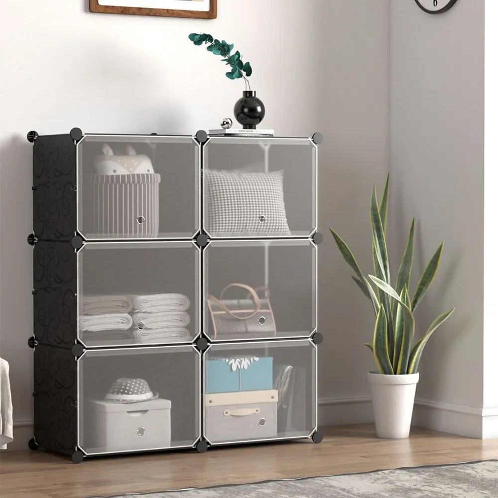 Organizér na topánky z plastu s 12 priehradkami a bočnými háčikmi