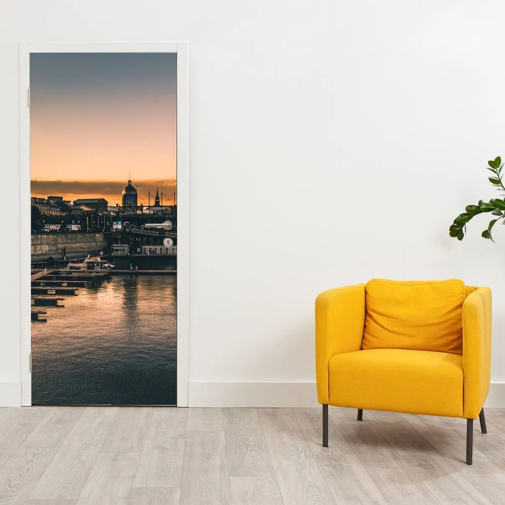 Fototapeta na dvere - Prístavné mestečko (95x205cm)