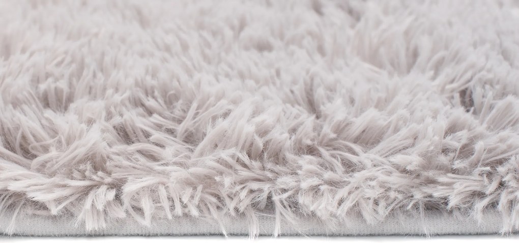 TA Koberec SVETLO SIVÁ SVETLO SIVÁ HODVÁB Rozmer: 80x150 cm