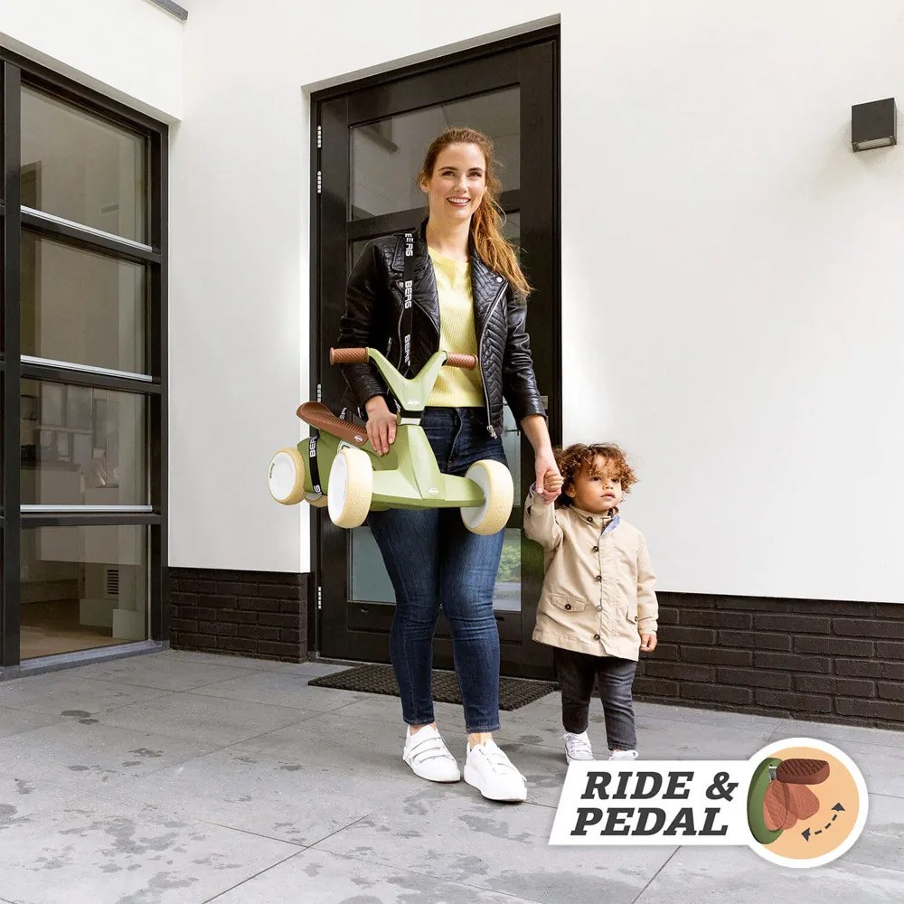 BERG GO - retro odrážadlo a šliapadlo 2v1 - zelené